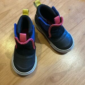 Baby/Toddler Vans boots. Black with multicolored detailing. Size 6T